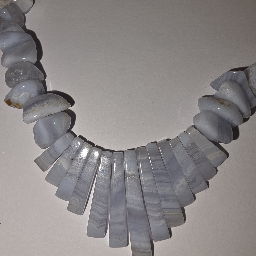 Chic Blue Stone Lace Agatee Necklace